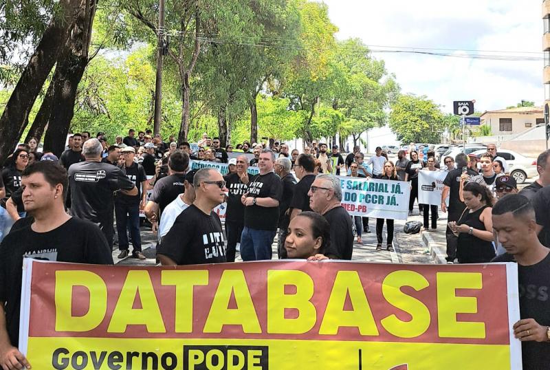 Fórum dos Servidores realiza ato público na Granja Santana